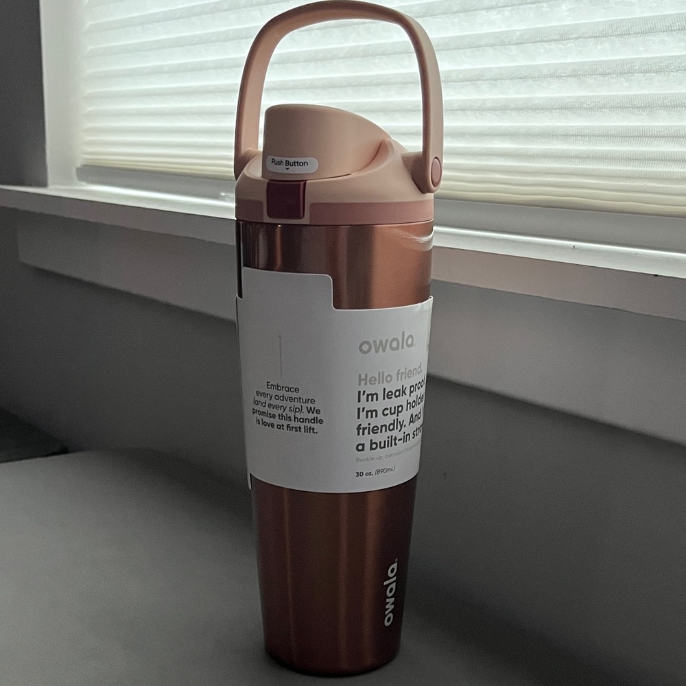 NEW Owala Sway FreeSip 30oz Bottle - In Good Company - Metallic Rose Gold